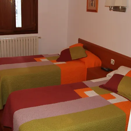 Hostal Central Hotel